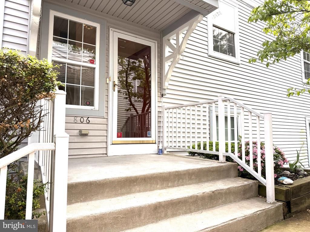 806 Sweetwater Drive, Cinnaminson, NJ 08077 Main Photo