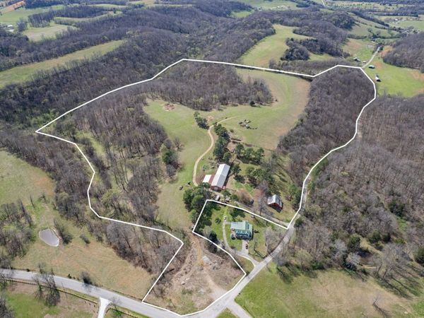 2675 Red Nix Rd, Cornersville, TN 37047