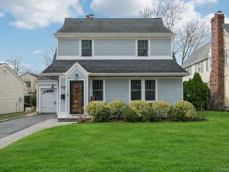 82 Adams Street Garden City, NY 11530