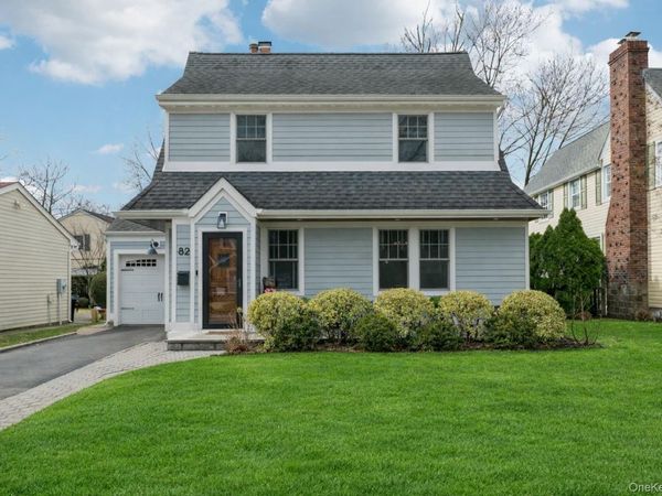 82 Adams Street, Garden City, NY 11530