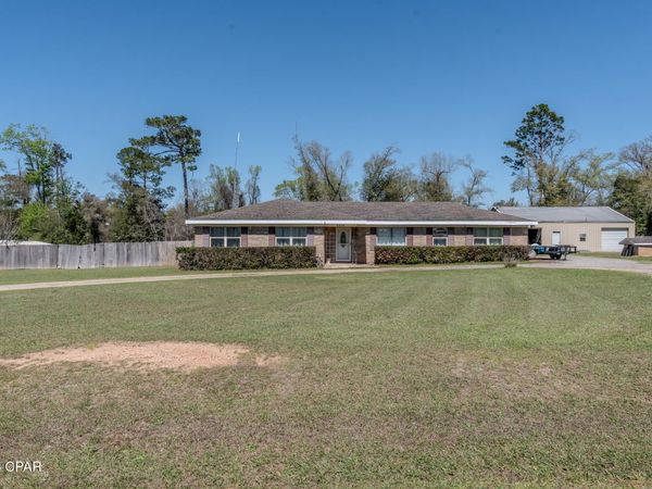 4874 Donna Drive, Marianna, FL 32446
