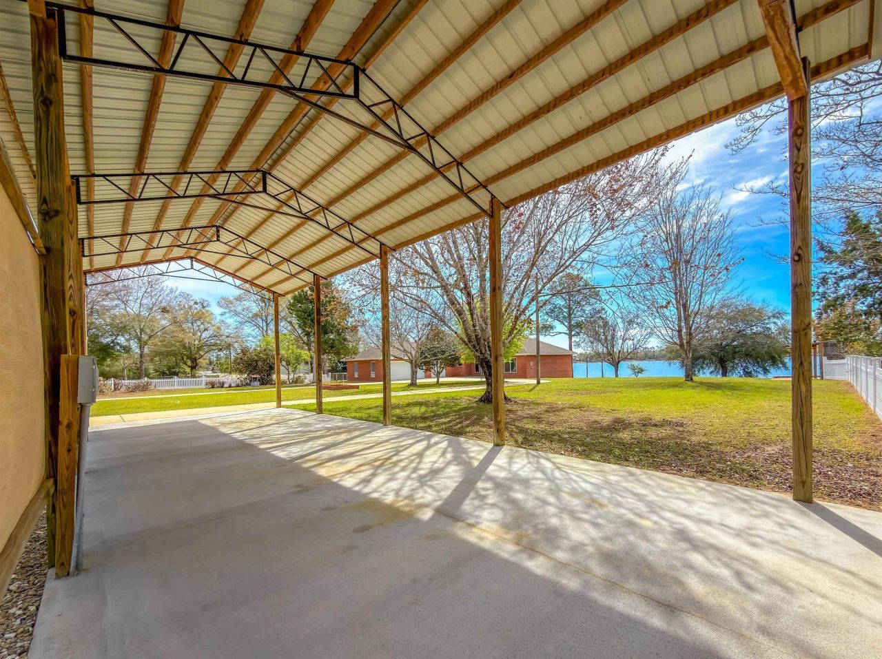 288 N Silver Lake Road, Marianna, FL 32448 Photo