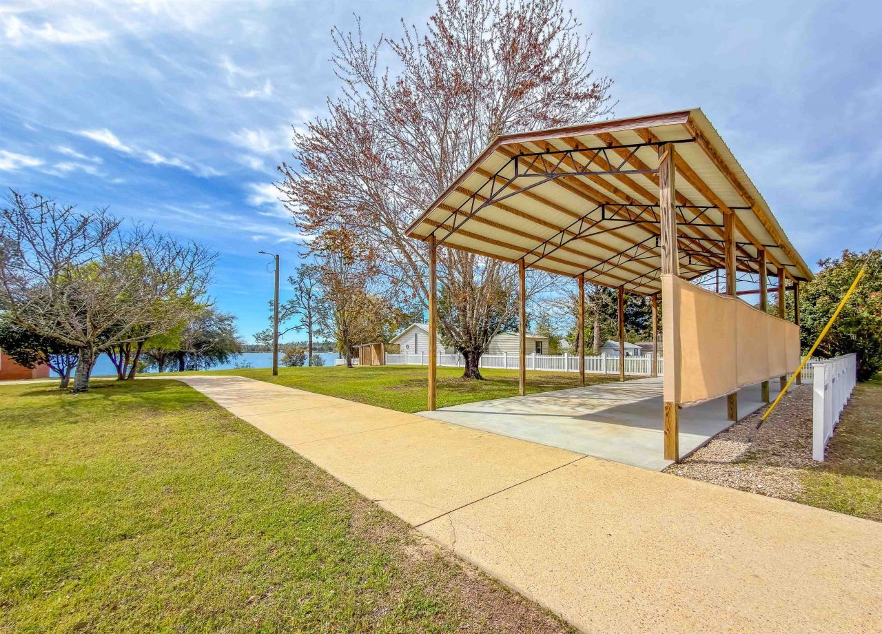 288 N Silver Lake Road, Marianna, FL 32448 Photo