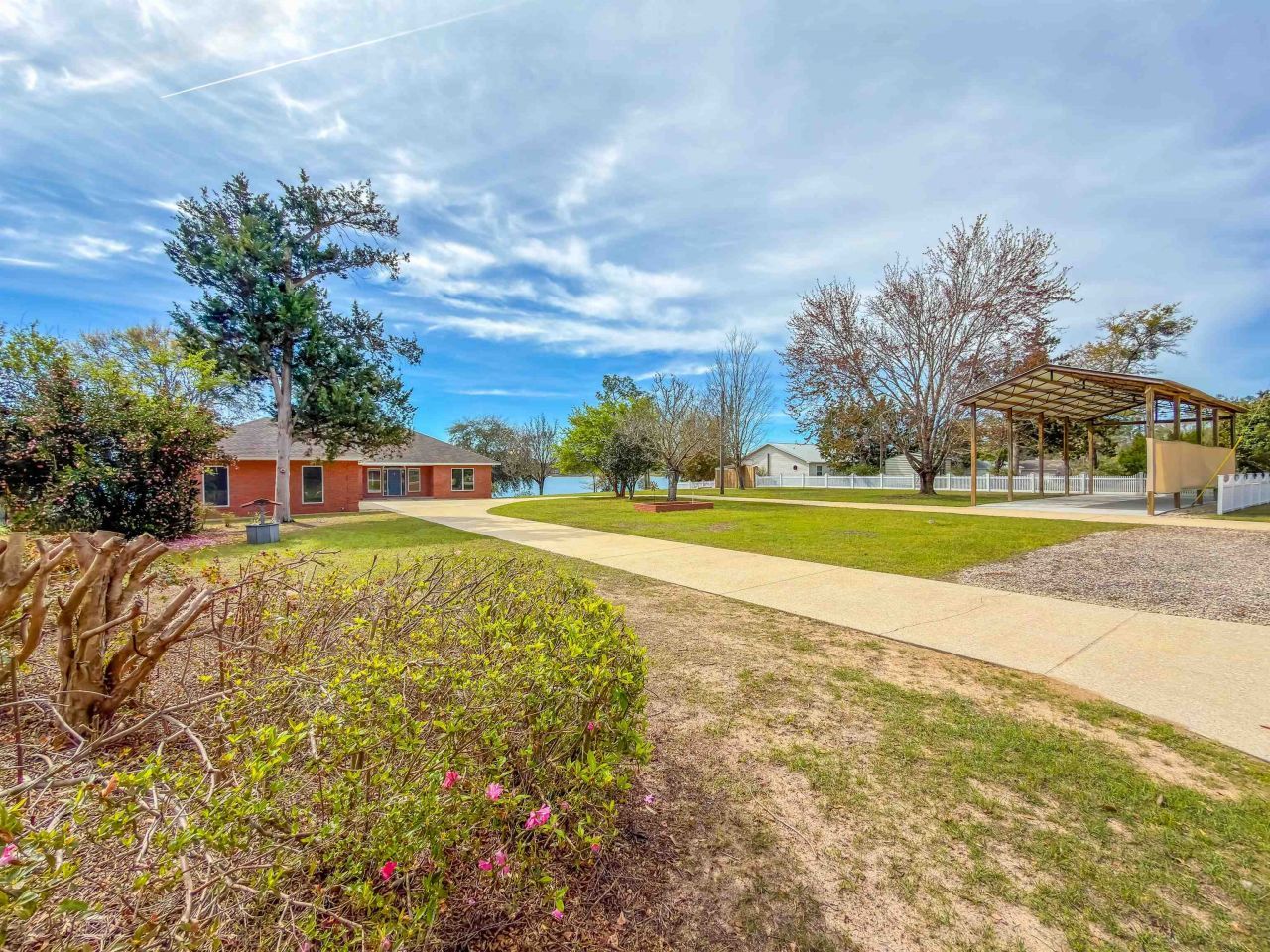 288 N Silver Lake Road, Marianna, FL 32448 Photo