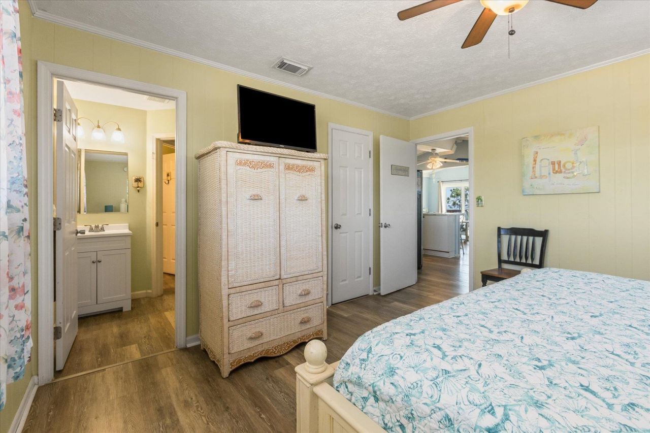 1125 Alligator Drive , Alligator Point, FL 32346 Photo