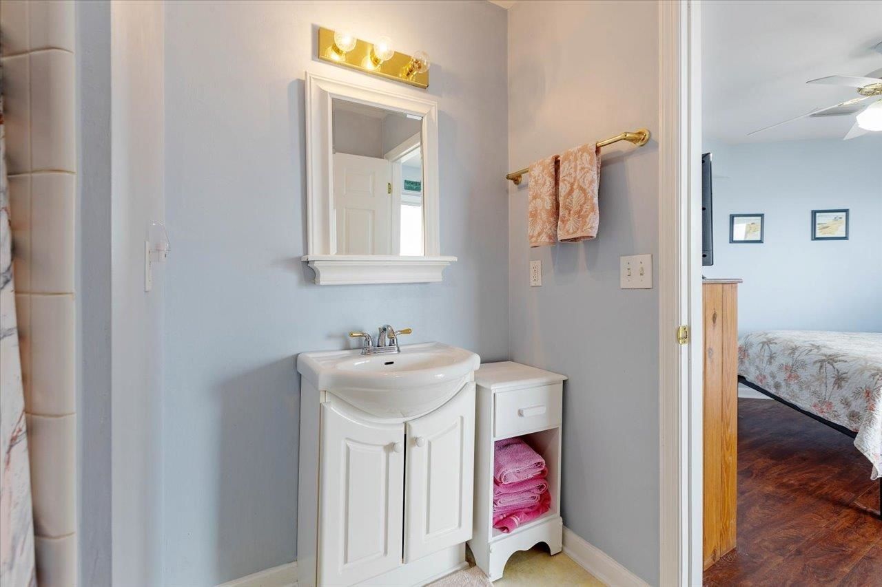 6 Kingfish Street , Alligator Point, FL 32346 Photo