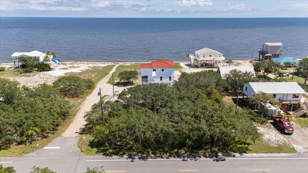 6 Kingfish Street , Alligator Point, FL 32346 Photo