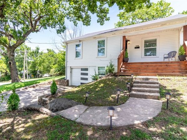 394 N Fletcher Avenue , Fayetteville, AR 72701