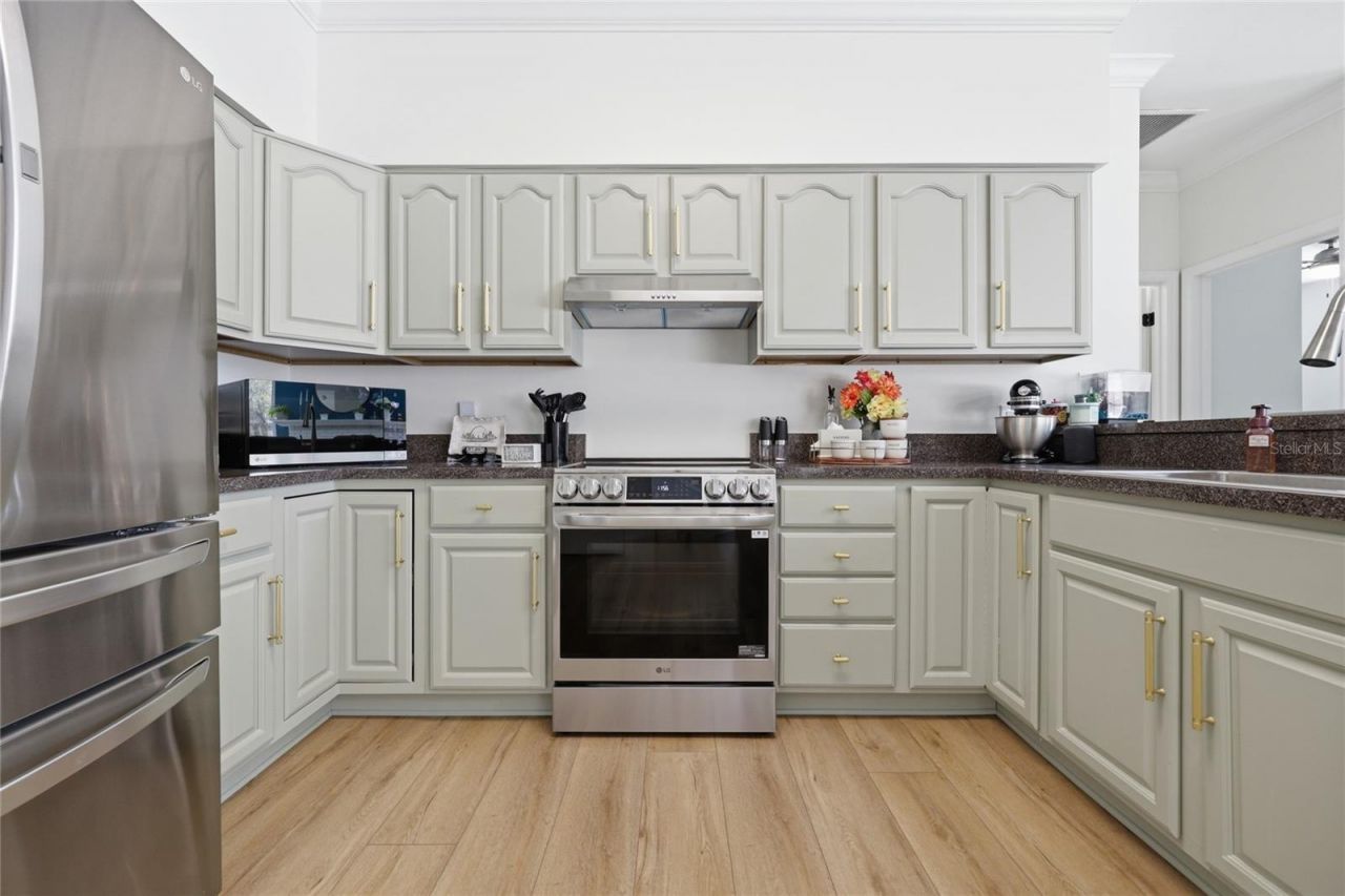 10007 NW 24th Place, Gainesville, FL 32606 Photo