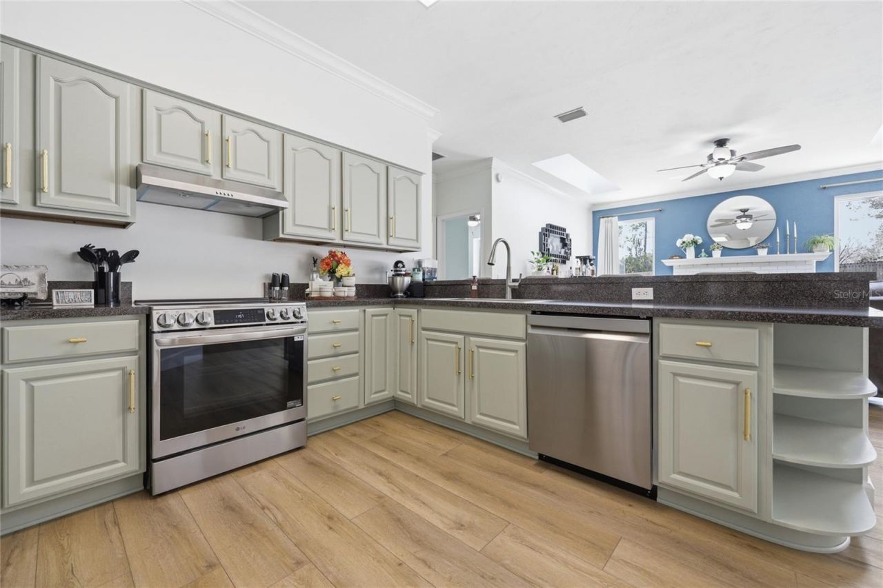 10007 NW 24th Place, Gainesville, FL 32606 Photo