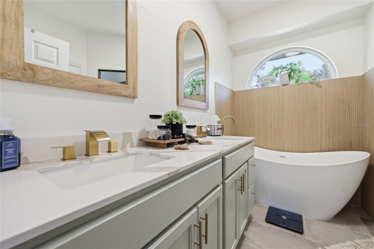 10007 NW 24th Place, Gainesville, FL 32606 Photo