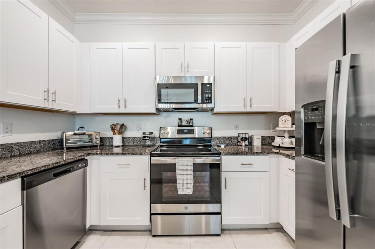 6787 Ripple Pond Loop, Zephyrhills, FL 33541 Photo