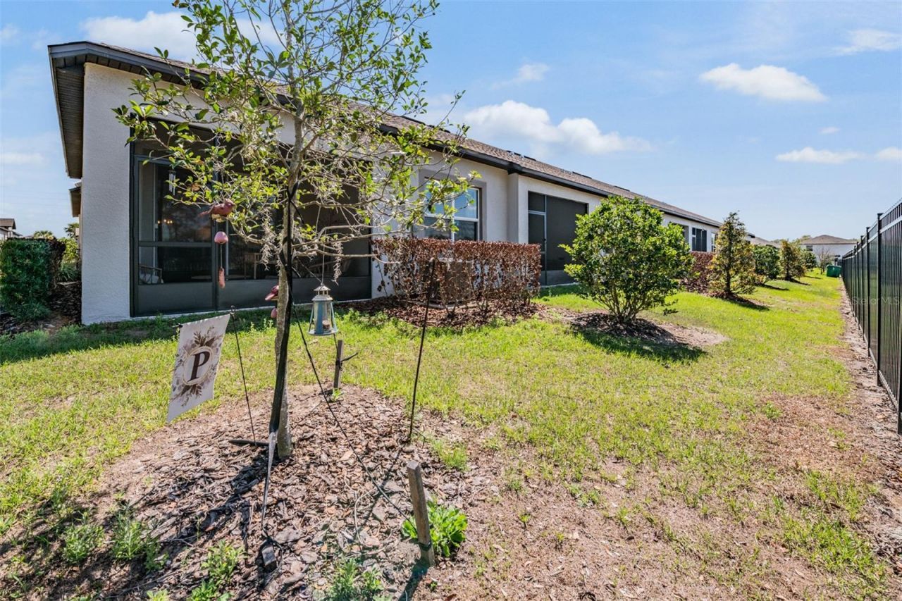 6787 Ripple Pond Loop, Zephyrhills, FL 33541 Photo