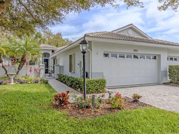 205 RECLINATA CIRCLE, VENICE, FL 34292