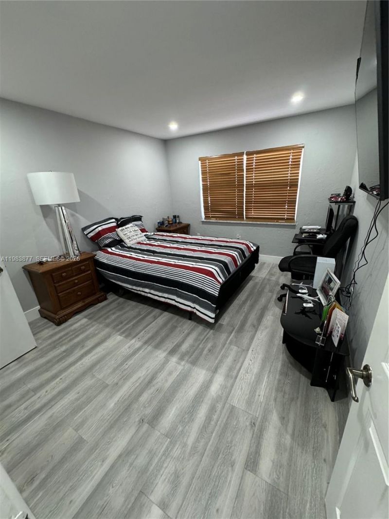 6850 W 16th Dr, Unit 211, Hialeah, FL 33014 Photo