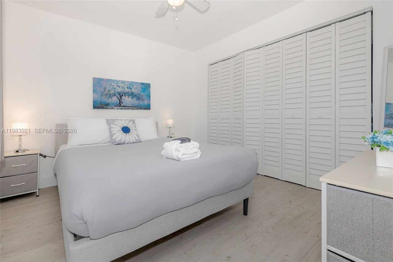 201 Columbus Pkwy , Hollywood, FL 33021 Photo