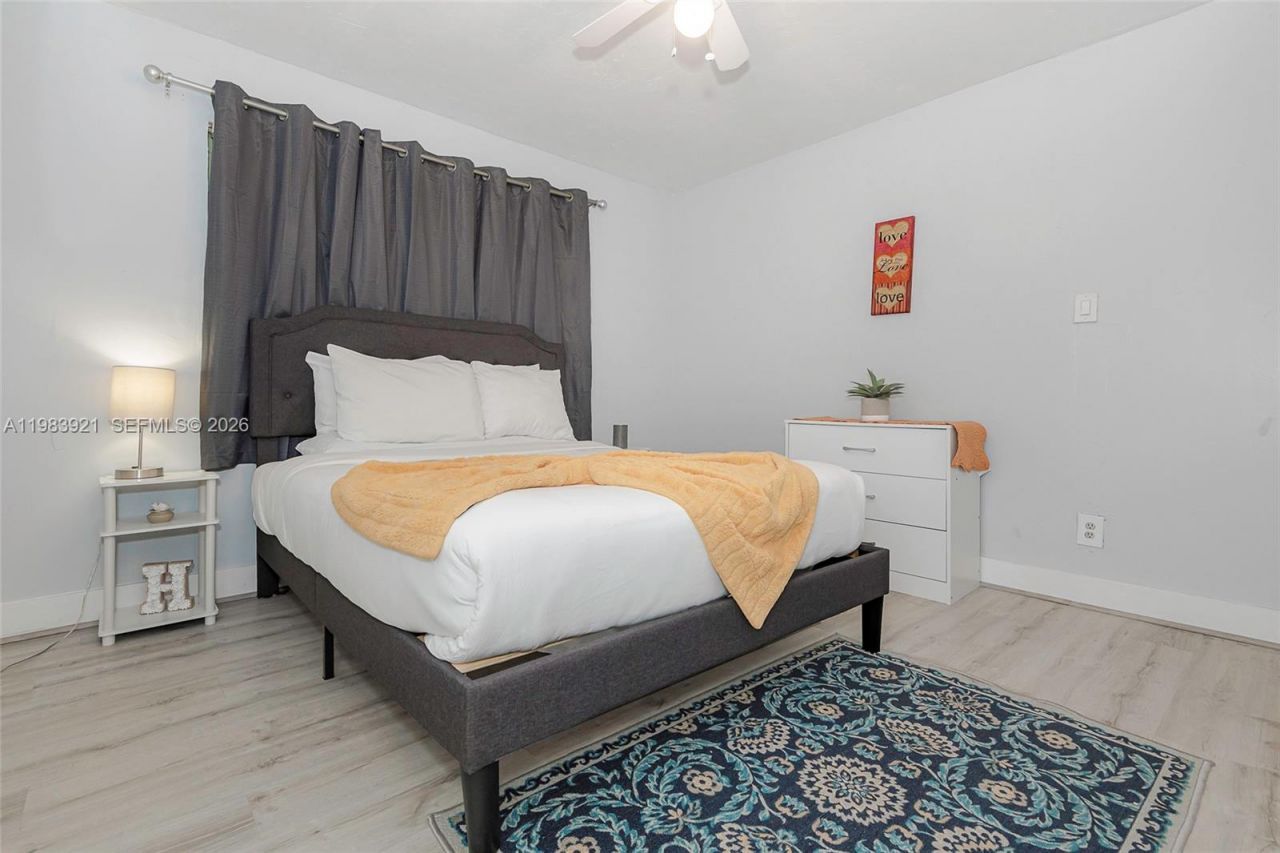 201 Columbus Pkwy , Hollywood, FL 33021 Photo