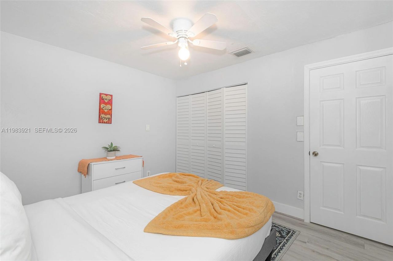 201 Columbus Pkwy , Hollywood, FL 33021 Photo