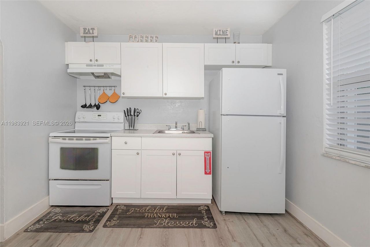 201 Columbus Pkwy , Hollywood, FL 33021 Photo