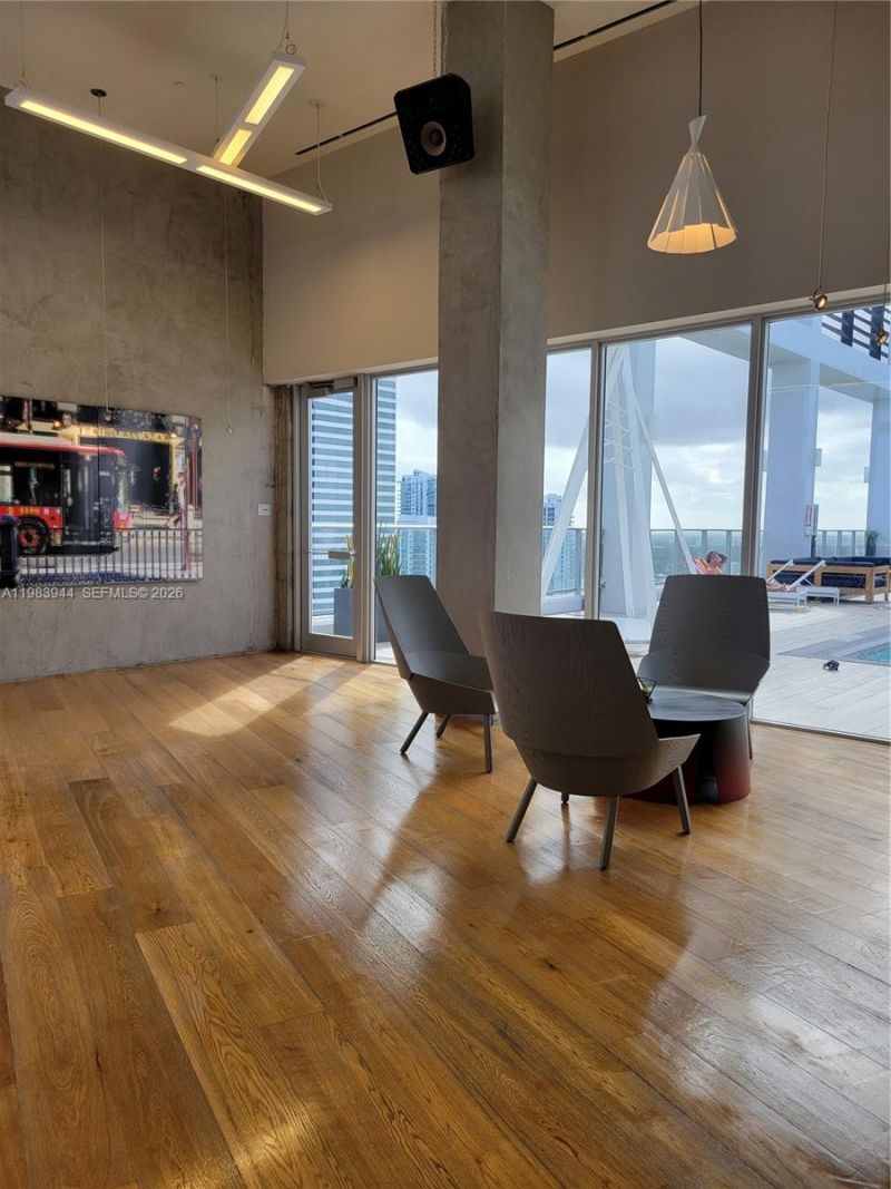 151 SE 1st St , Unit 1507, Miami, FL 33131 Photo