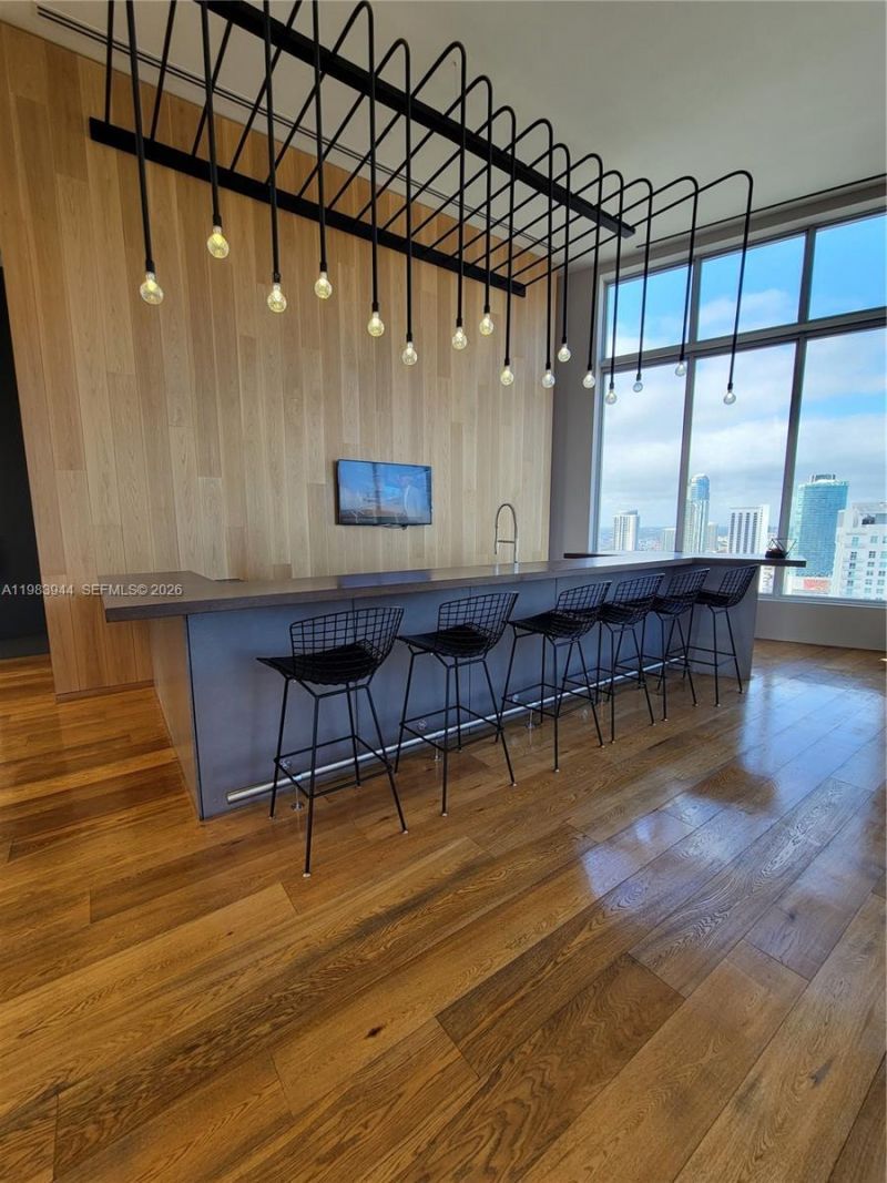 151 SE 1st St , Unit 1507, Miami, FL 33131 Photo