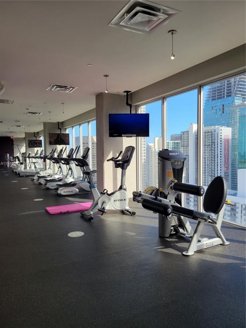 151 SE 1st St , Unit 1507, Miami, FL 33131 Photo