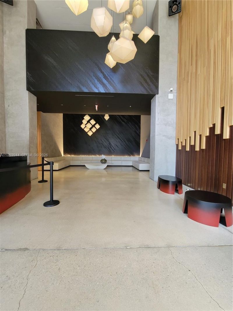 151 SE 1st St , Unit 1507, Miami, FL 33131 Photo