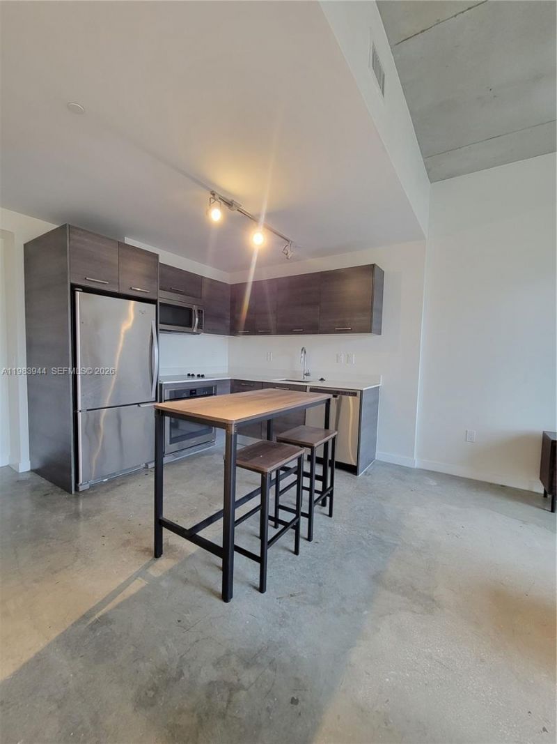 151 SE 1st St , Unit 1507, Miami, FL 33131 Photo