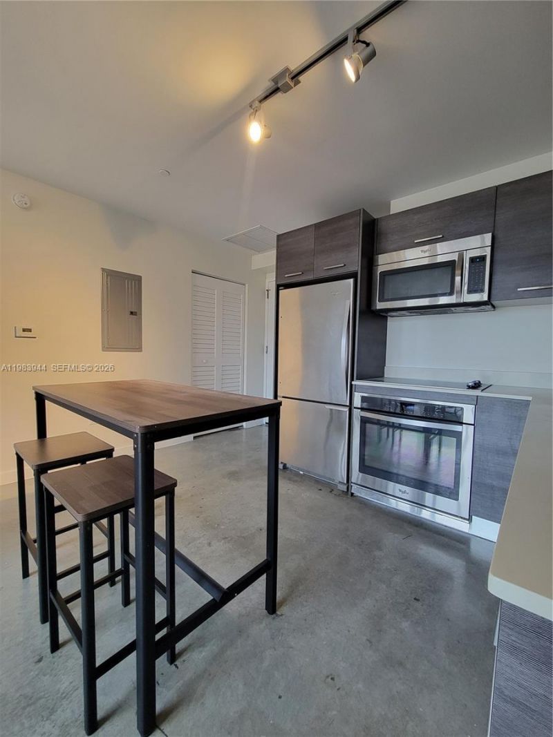 151 SE 1st St , Unit 1507, Miami, FL 33131 Photo