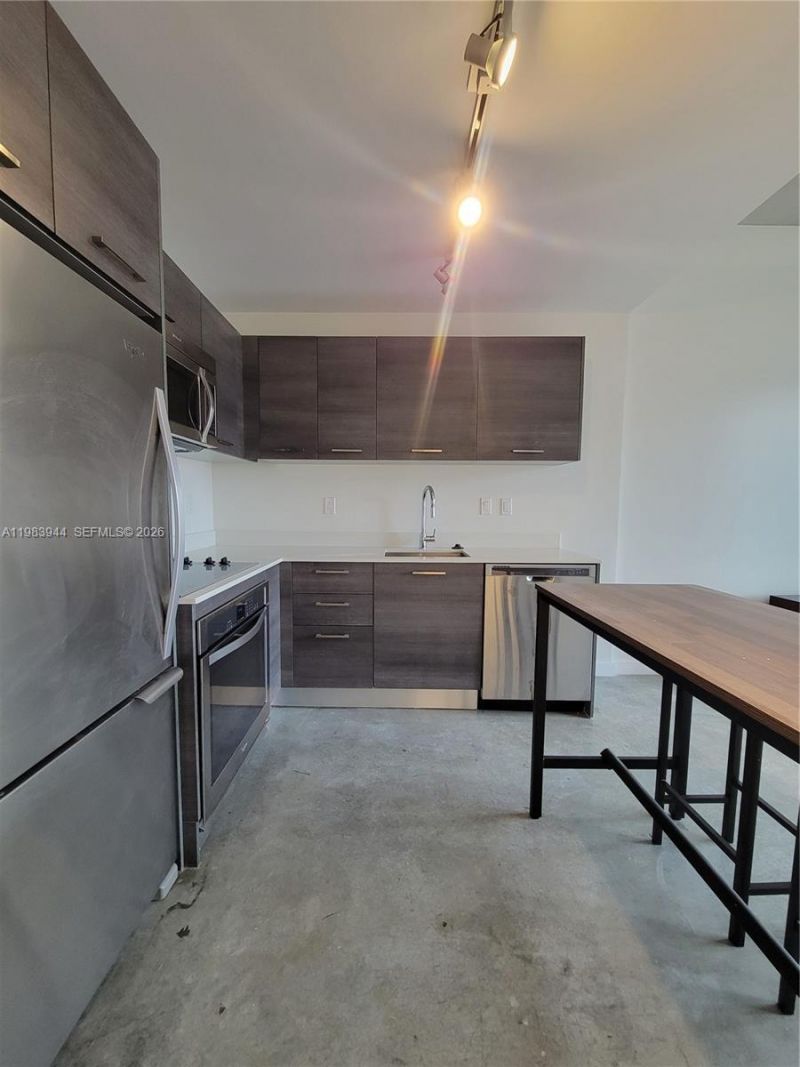 151 SE 1st St , Unit 1507, Miami, FL 33131 Photo