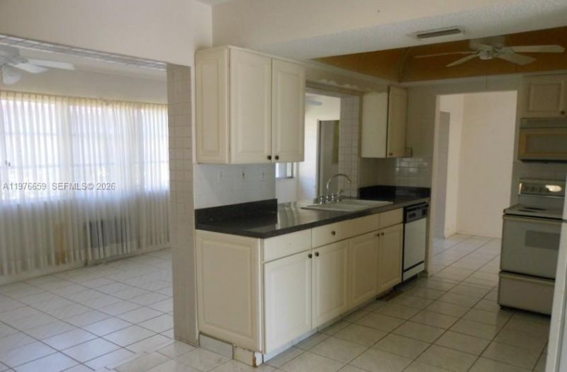 4955 NW 55th St, Tamarac, FL 33319 Photo