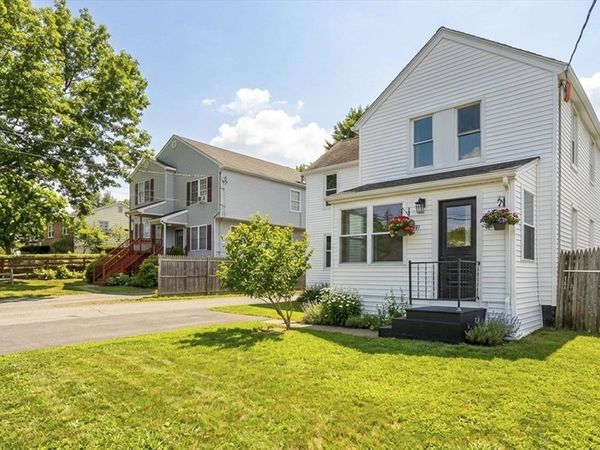 191 Laconia St, Springfield, MA 01129