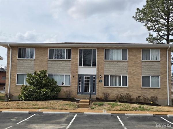 1 Bruce Drive, Florissant, MO 63031