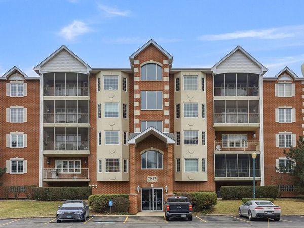 7927 Trinity Circle, Unit 3NW, Tinley Park, IL 60487