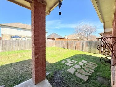 2713 Flint Rock Drive, Fort Worth, TX 76131