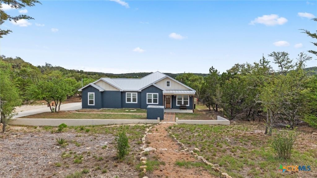 3225 Hawthorne Road, Spring Branch, TX 78070 Main Photo
