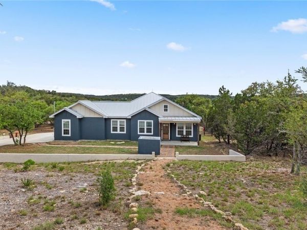 3225 Hawthorne Road, Spring Branch, TX 78070
