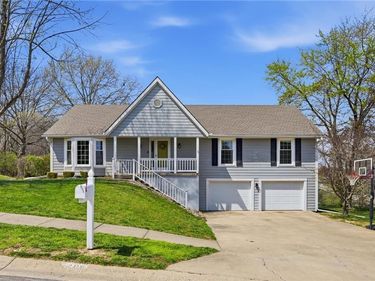 1206 Campbell Street, Liberty, MO 64068