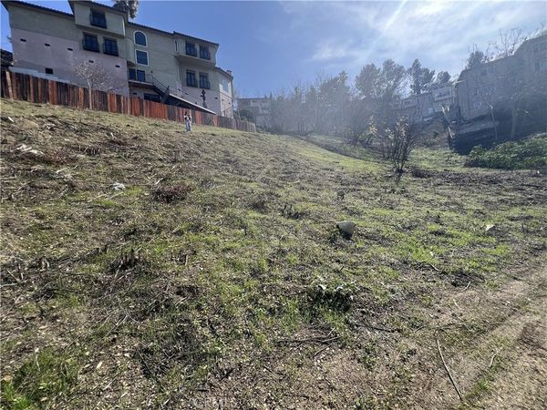 3820 Barryknoll Dr, Los Angeles, CA 90065