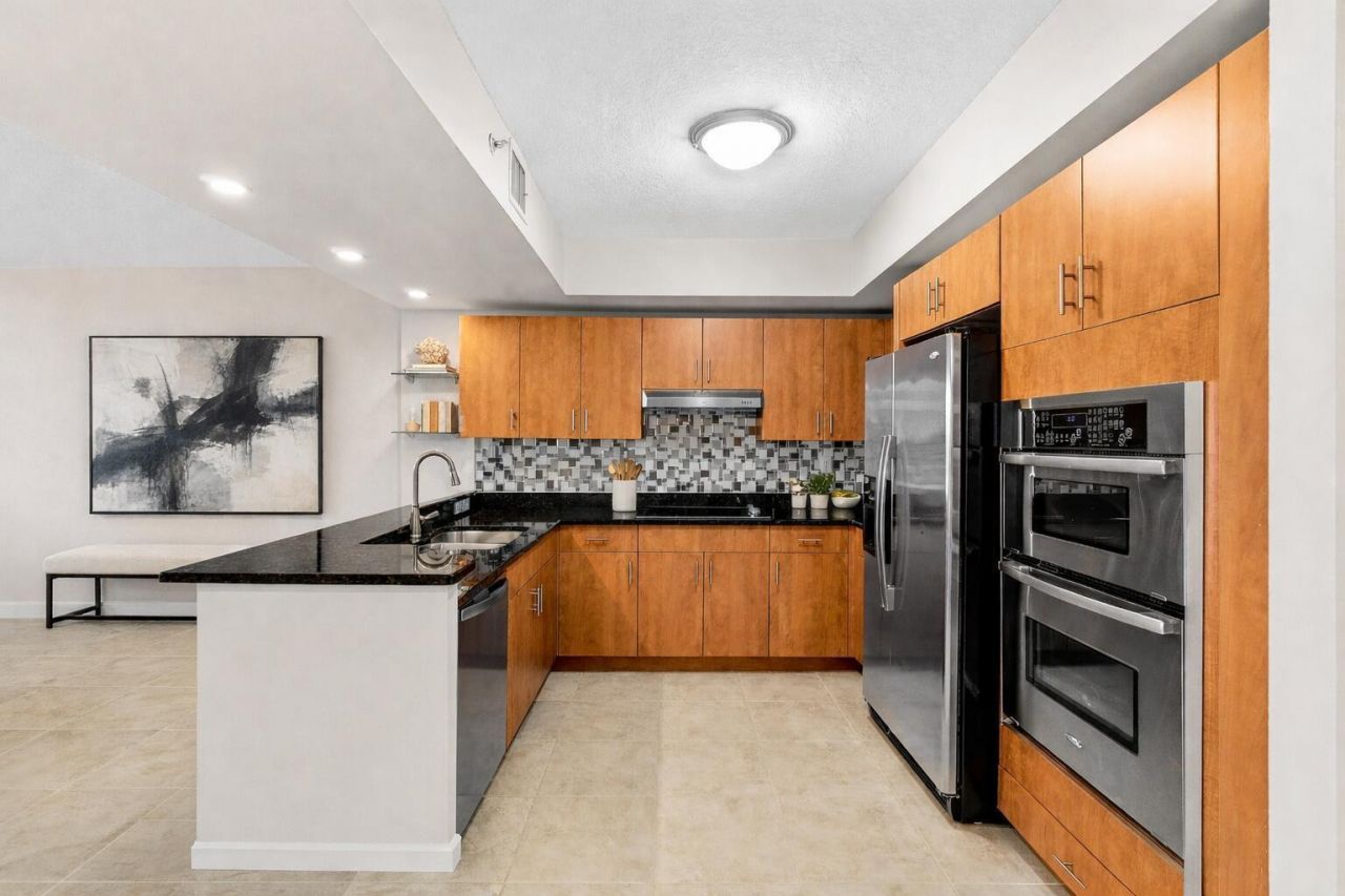 2700 N Federal Highway, Unit 303, Boynton Beach, FL 33435 Photo