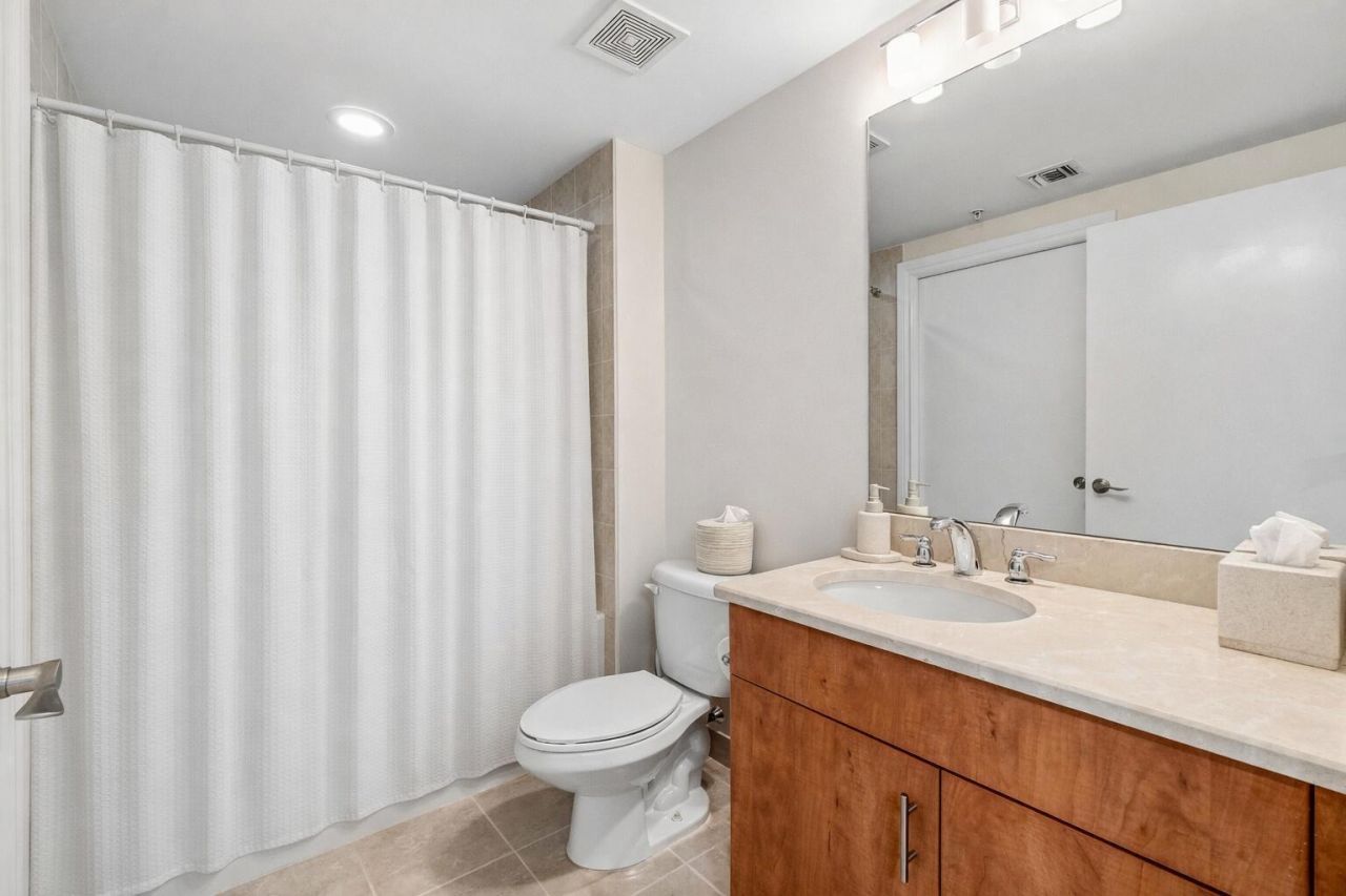 2700 N Federal Highway, Unit 303, Boynton Beach, FL 33435 Photo