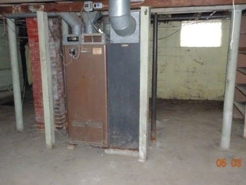 2353 Livingston, Lorain, OH 44052 Photo 7