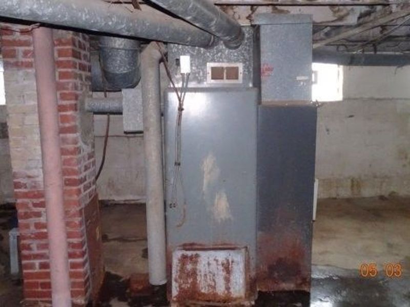 2353 Livingston, Lorain, OH 44052 Photo 9