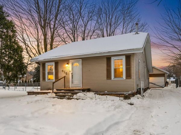 415 Winifred Avenue, Lansing, MI 48917