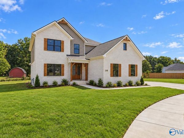 23340 Rhett Drive, Athens, AL 35613