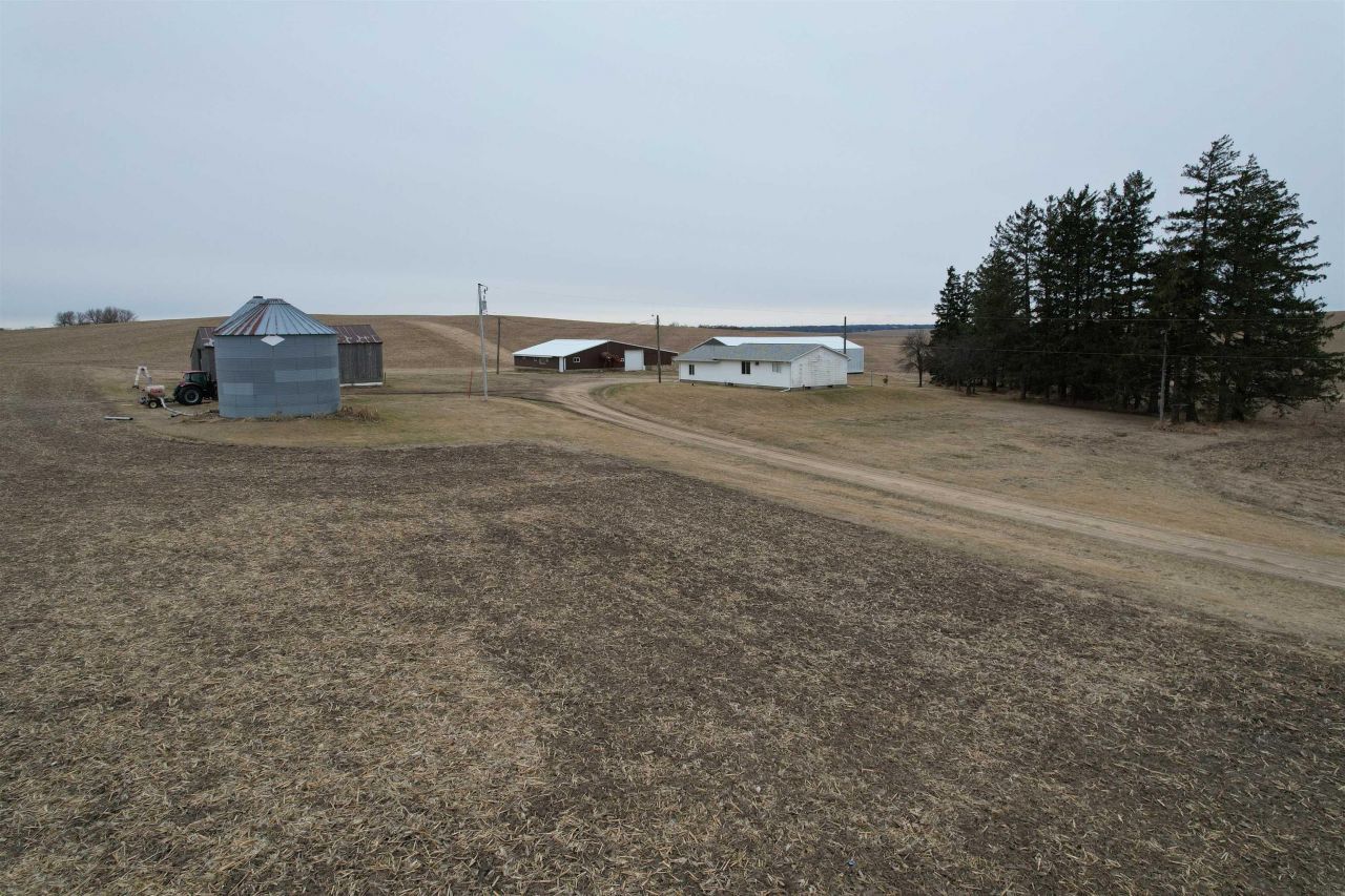 18109 E23 County Home Rd, Monticello, IA 52310 Main Photo