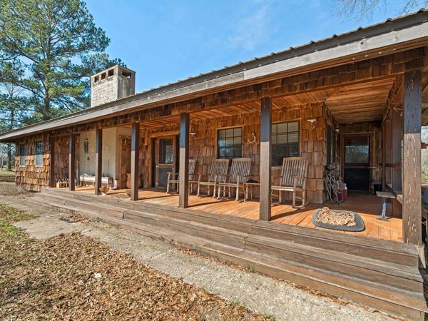 119 Betty Ln., Poplarville, MS 39470