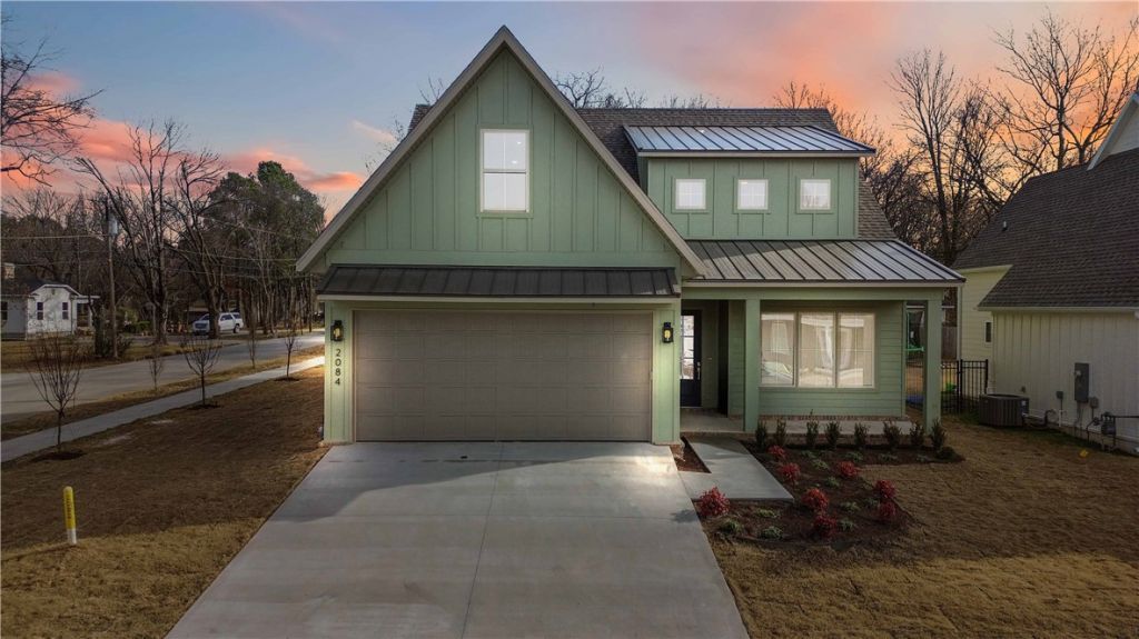 2084 N Dutton Place, Fayetteville, AR 72703 Main Photo