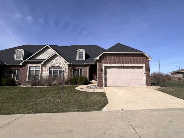 3813 Liberty Circle , Unit 3813, Champaign, IL 61822