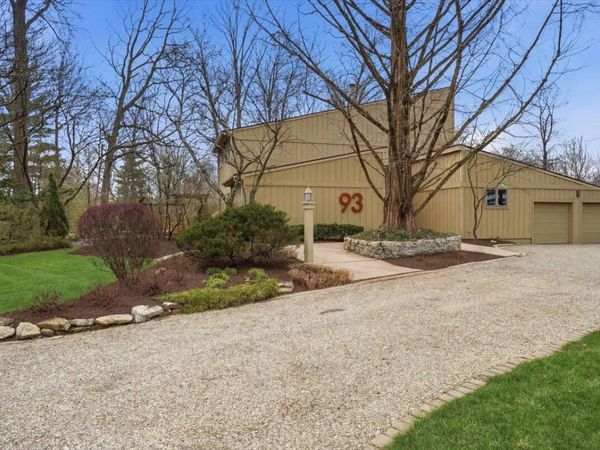 93 Forest Ridge Court, Columbus, OH 43235